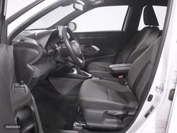 Toyota Yaris Cross 1.5 VVT-I HYBRID ACTIVE TECH PACK CONFOR 5P - Miniatura 27