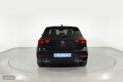 Volkswagen Polo 1.0 TSI 70KW R-LINE 5P - Miniatura 17
