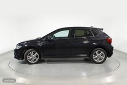 Volkswagen Polo 1.0 TSI 70KW R-LINE 5P - Miniatura 19
