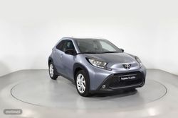 Toyota Aygo X Cross 1.0 VVT-I PLAY 5P - Miniatura 1
