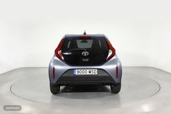 Toyota Aygo X Cross 1.0 VVT-I PLAY 5P - Miniatura 17