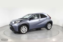 Toyota Aygo X Cross 1.0 VVT-I PLAY 5P - Miniatura 20