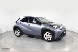 Toyota Aygo X Cross 1.0 VVT-I PLAY 5P - Miniatura 23