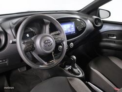 Toyota Aygo X Cross 1.0 VVT-I PLAY 5P - Miniatura 28
