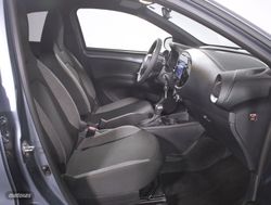 Toyota Aygo X Cross 1.0 VVT-I PLAY 5P - Miniatura 5