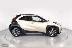 Toyota Aygo X 1.0 VVT-I CHIC 5P - Miniatura 3