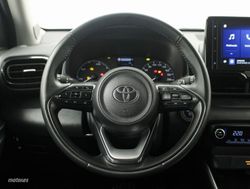 Toyota Yaris 1.5 VVT-I HEV ACTIVE PLUS 5P - Miniatura 13
