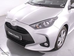 Toyota Yaris 1.5 VVT-I HEV ACTIVE PLUS 5P - Miniatura 29