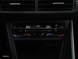 Volkswagen Polo 1.0 TSI 70KW R-LINE 5P - Miniatura 11