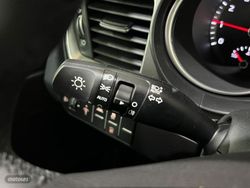 Kia XCeed 1.0 T-GDi Drive 100CV - Miniatura 10