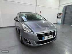 Peugeot 5008 1.6 BlueHDi Style 7 PLZ 120 CV - Miniatura 1