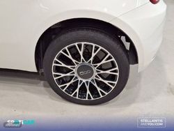 Fiat 500 1.0 Hybrid 51KW (70 CV) Dolcevita - Miniatura 11