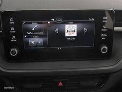 Skoda Fabia 1.0 MPI 80CV Essence - Miniatura 13