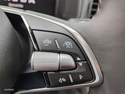 Skoda Karoq 1.0 TSI 115CV Selection - Miniatura 17