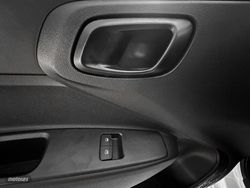 Hyundai i10 1.0 MPI 66CV Essence - Miniatura 10