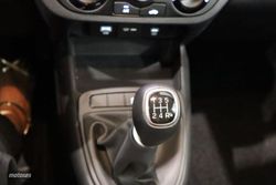 Hyundai i10 1.0 MPI 63 CV Klass - Miniatura 10