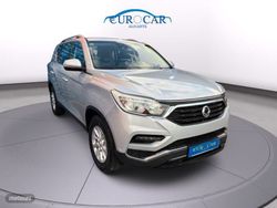 Ssangyong Rexton D22 DTR 4x2 Premium 7 plazas - Miniatura 3
