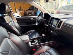 Ssangyong Rexton D22 DTR 4x2 Premium 7 plazas - Miniatura 31