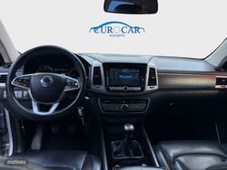 Ssangyong Rexton D22 DTR 4x2 Premium 7 plazas - Miniatura 39