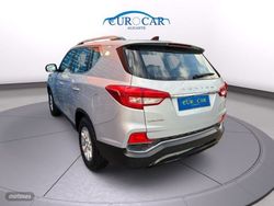 Ssangyong Rexton D22 DTR 4x2 Premium 7 plazas - Miniatura 4