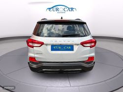 Ssangyong Rexton D22 DTR 4x2 Premium 7 plazas - Miniatura 5