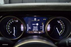 Jeep Wrangler Brute 4XE - Miniatura 14