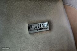 Jeep Wrangler Brute 4XE - Miniatura 20