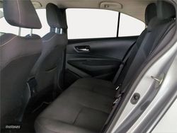 Toyota Corolla 1.8 125H STYLE E-CVT SEDAN - Miniatura 7