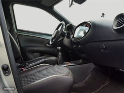 Toyota Aygo X Cross 1.0 VVT-I 72CV Limited Edition - Miniatura 6