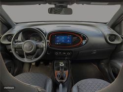 Toyota Aygo X Cross 1.0 VVT-I 72CV Limited Edition - Miniatura 8