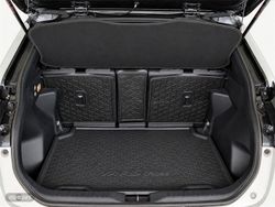 Toyota Yaris Cross 1.5 120H Adventure - Miniatura 10