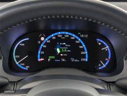 Toyota Yaris Cross 1.5 120H Adventure - Miniatura 14
