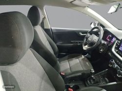 Kia Stonic 1.2 DPi 62kW (84CV) Drive - Miniatura 8
