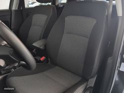 Suzuki Vitara 1.5 Hybrid GLE Strong Auto 85 kW (116 CV) - Miniatura 21