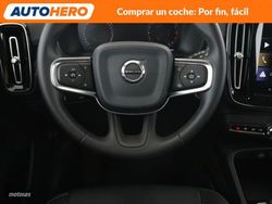Volvo XC40 2.0 D4 Momentum AWD - Miniatura 25