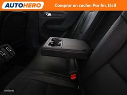 Volvo XC40 2.0 D4 Momentum AWD - Miniatura 32