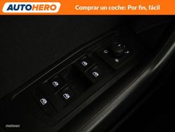Volkswagen T-Roc 1.5 TSI ACT Life - Miniatura 30