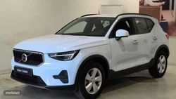 Volvo XC40 XC40 2.0 B3 MHEV ESSENTIAL DCT 163 5P - Miniatura 1