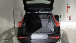 Volvo XC40 XC40 2.0 B3 MHEV PLUS DARK DCT 163 5P - Miniatura 13