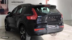Volvo XC40 XC40 2.0 B3 MHEV PLUS DARK DCT 163 5P - Miniatura 3