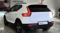 Volvo XC40 XC40 2.0 B3 MHEV PLUS DARK DCT 163 5P - Miniatura 13