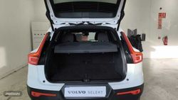 Volvo XC40 XC40 2.0 B3 MHEV PLUS DARK DCT 163 5P - Miniatura 2