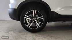 Volvo XC40 XC40 2.0 B3 MHEV PLUS DARK DCT 163 5P - Miniatura 6