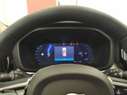Volvo XC 60 XC60 2.0 B5 P MHEV ESSENTIAL AUTO 4WD 250 5P - Miniatura 3