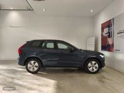 Volvo XC 60 XC60 2.0 B5 P MHEV ESSENTIAL AUTO 4WD 250 5P - Miniatura 4