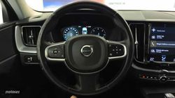 Volvo XC 60 XC60 2.0 B4 D MOMENTUM PRO AUTO 197 5P - Miniatura 5