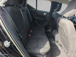 Volvo XC40 1.5 T2 ESSENTIAL - Miniatura 5