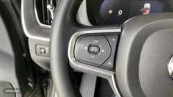 Volvo XC 60 TODOTERRENO 2.0 B4 D MOMENTUM PRO AUTO 4WD 197 5P - Miniatura 18