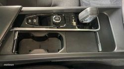 Volvo XC 60 TODOTERRENO 2.0 B4 D MOMENTUM PRO AUTO 4WD 197 5P - Miniatura 23