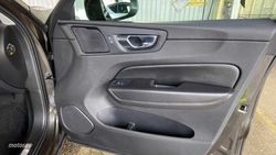 Volvo XC 60 TODOTERRENO 2.0 B4 D MOMENTUM PRO AUTO 4WD 197 5P - Miniatura 25